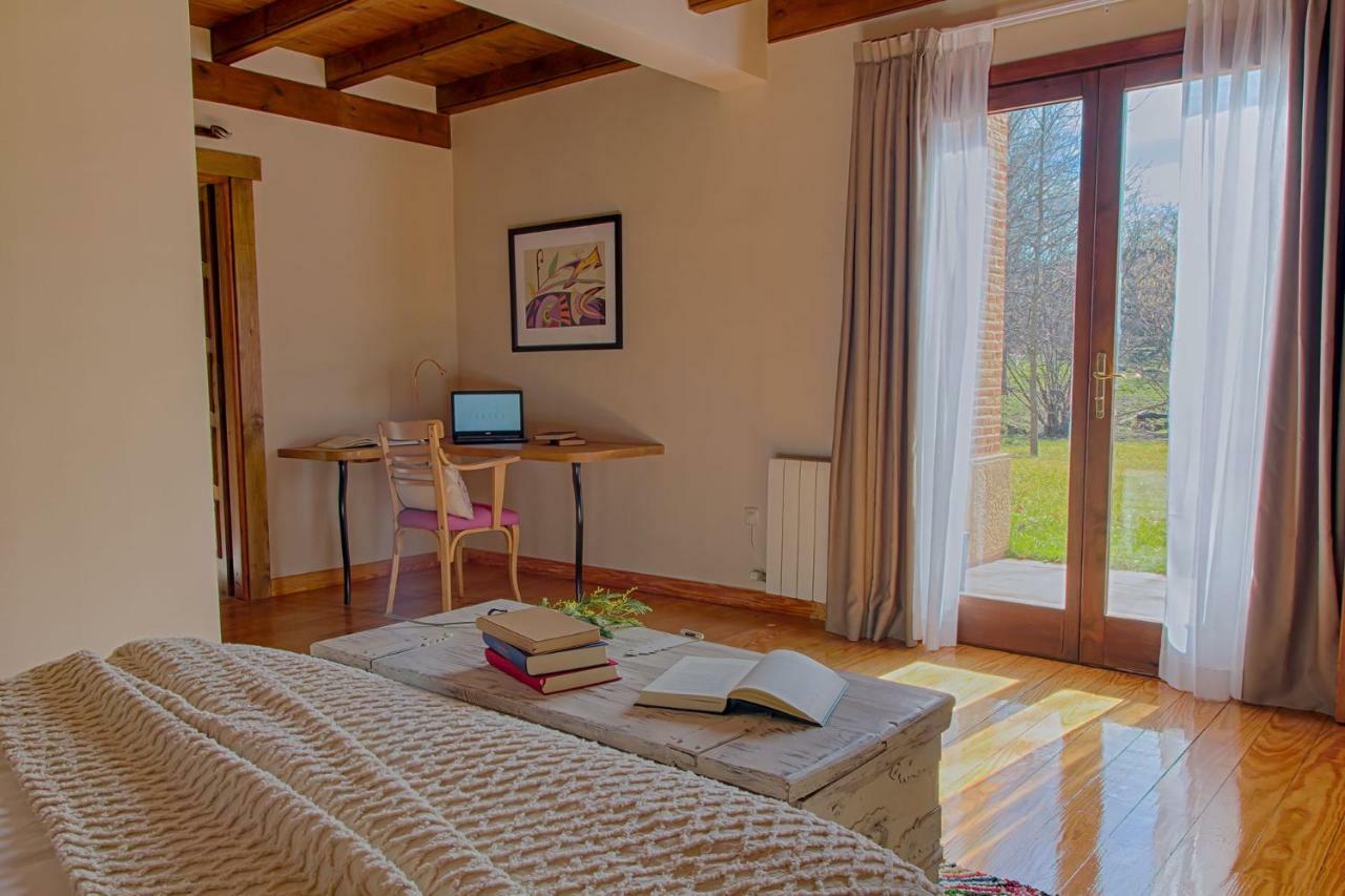 Sabina Hotel Arenas de San Pedro Pokoj fotografie